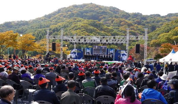 ‘경산 갓바위 소원성취 축제’ 개막...내일까지 계속